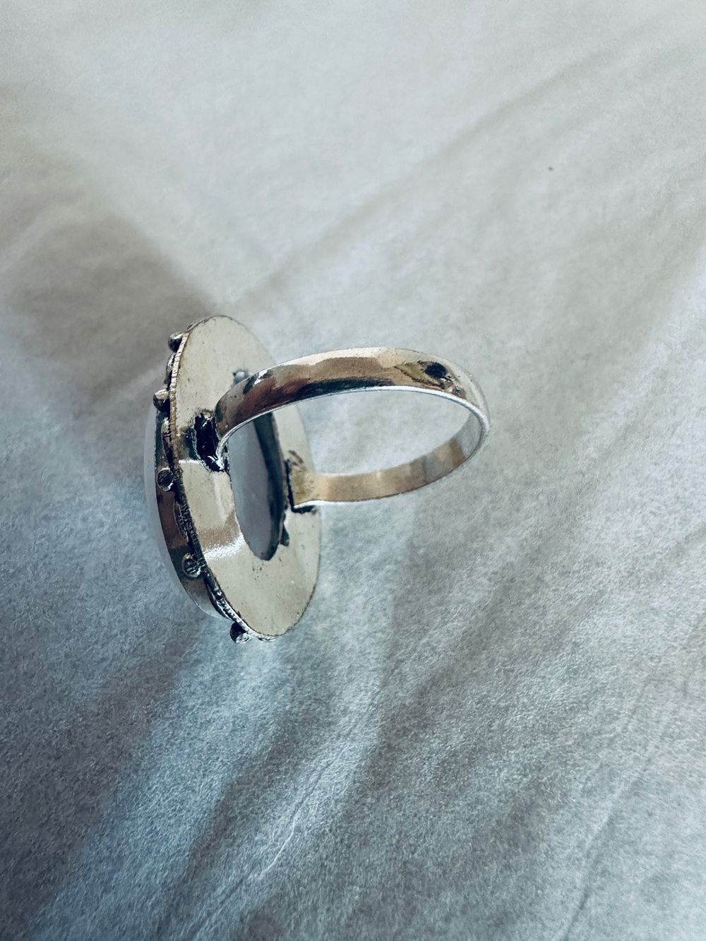 Oval Moonstone Statement Ring Size 8 White & Silver - Picture 11 of 12